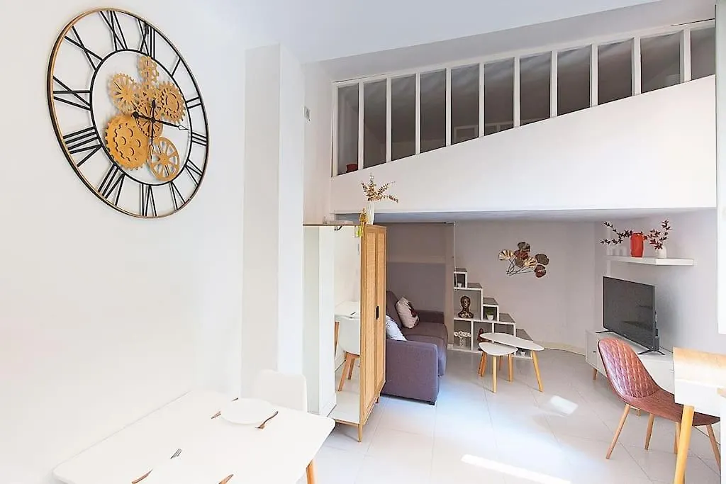 Cosy Studio - Best Location Nice Apartment